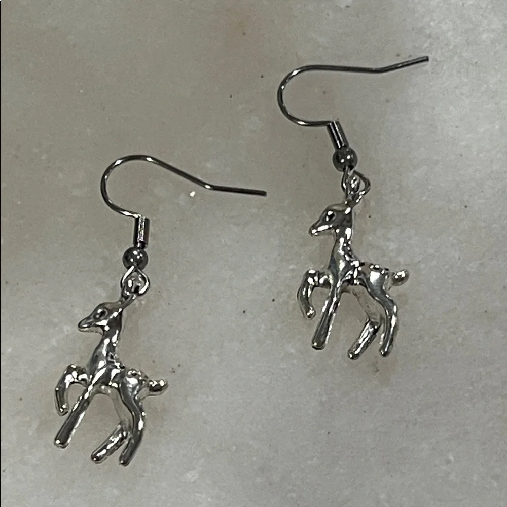 N/A charming silver